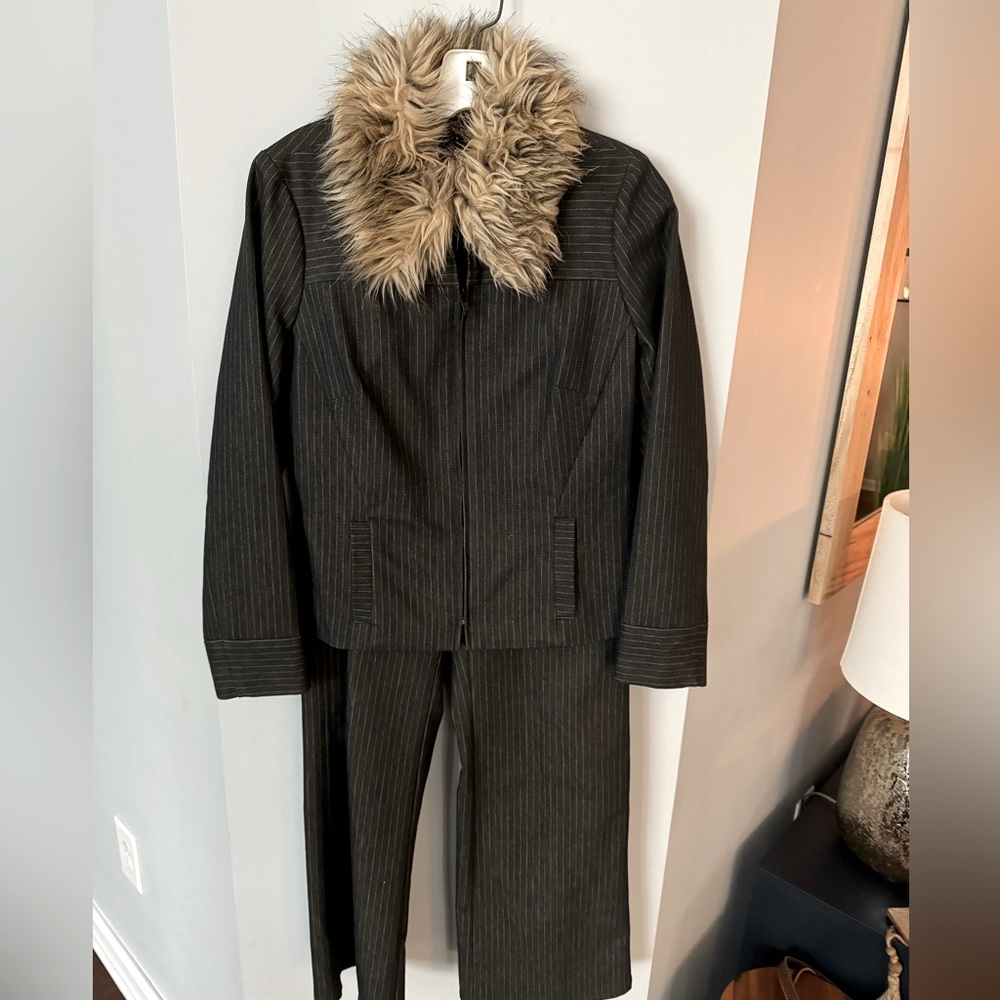 Adorable Bentley Arbuckle Pantsuit. Pinstripe with fur collar. Size 8.